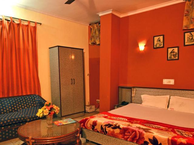 Sahara International Deluxe Hotel New Delhi Ruang foto